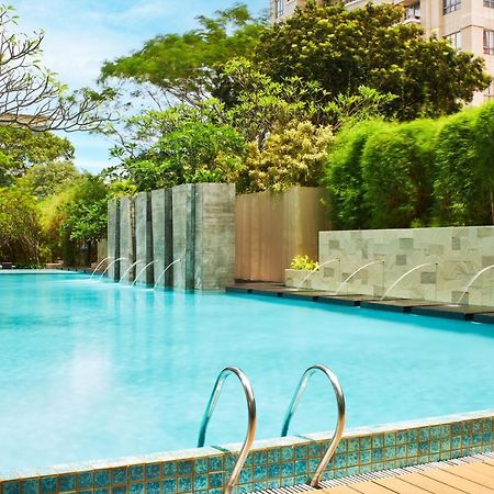 El Hotel Jakarta Exterior foto