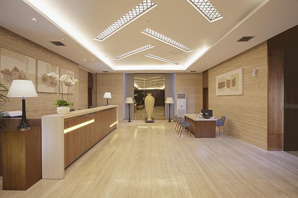 El Hotel Jakarta Exterior foto
