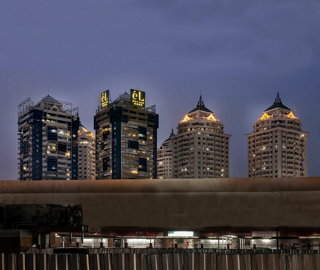 El Hotel Jakarta Exterior foto